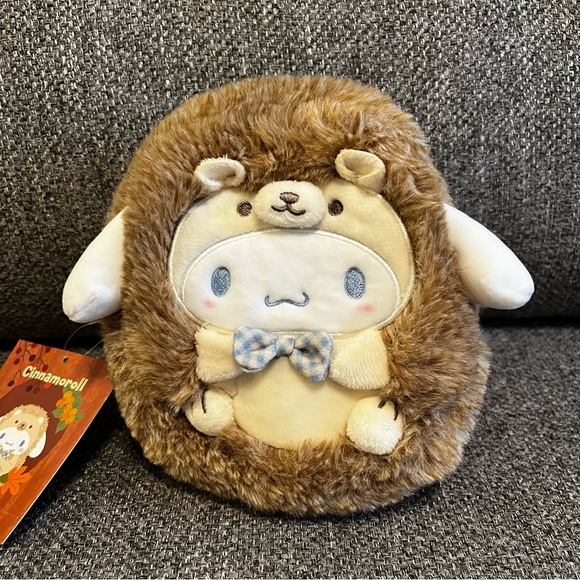 BNWT Japan Cinnamoroll zippered Pouch (Forest Small Animals) - Picture 4 of 11